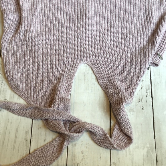 Hollister cropped sweater, size S - Picture 4 of 6